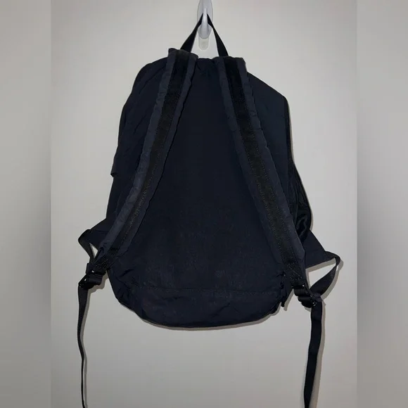 Lululemon On My Level Rucksack 18L | Black | Lululemon Backpack - Picture 8 of 16